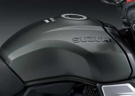 SuzukiSV-8T Modell 2026 Designer Treibstofftank!